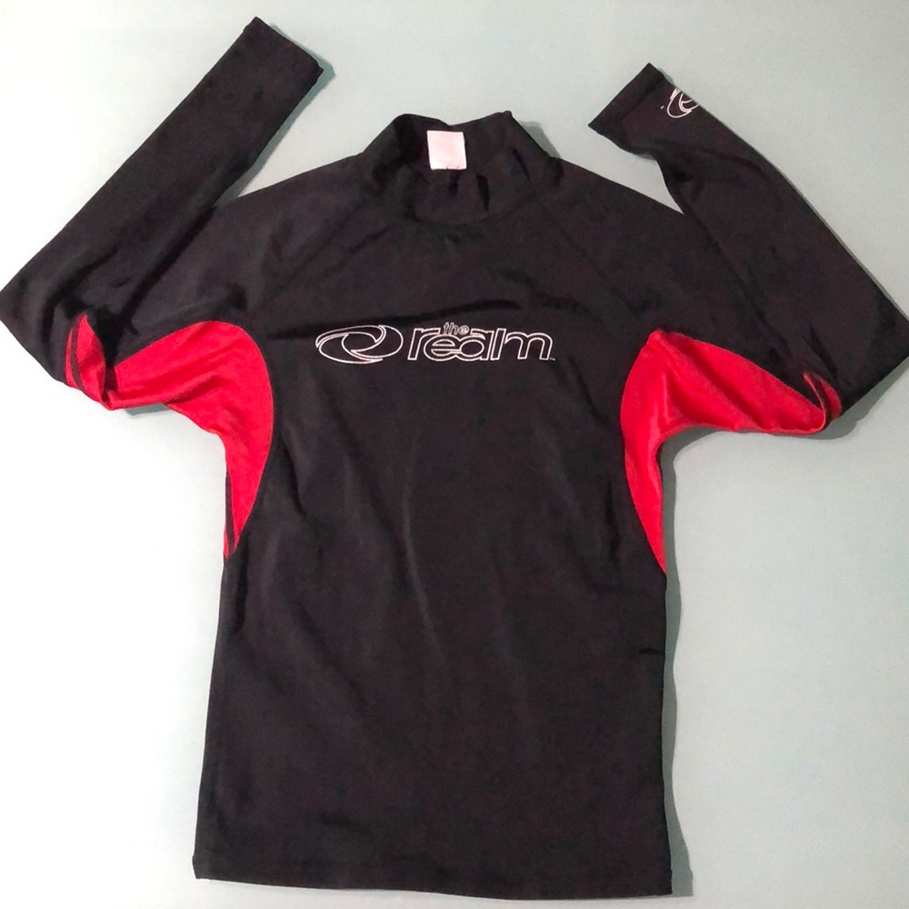 Boys Youth red/black rash guard